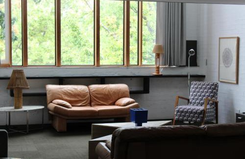Narrabundah Appartement | Big Modern Loft Apt - Central - 7 Beds, 9 Guests - Workers, Families, Groups, Teams