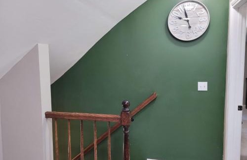 West Seneca Maison | Big new house with huge parking