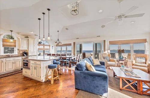South End Copropriété | Oceanfront 5BR magnifique, 4 salles de bain, vue panoramique sur l'océan!