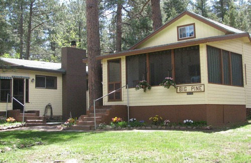 Beulah Cabine | Big Pine Cabin / 4 chambres / 1 1/2 bain