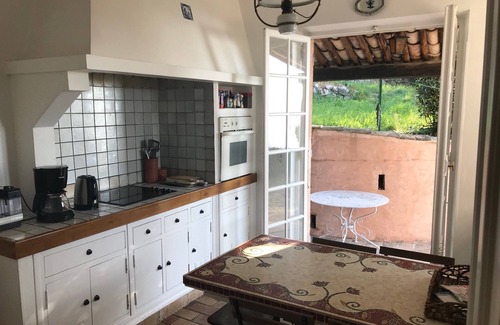 La Turbie Villa | Vaste villa familiale vue mer, jardin, piscine, barbecue, tout près de Monaco