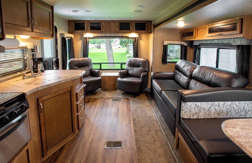 Buffalo City Cabine | Big River Escape Riverside Cabins