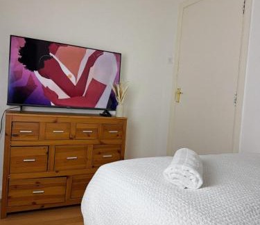 East Ham Maison | Big Room in East Ham