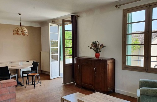 Meyssac Maison | Grande maison de vacances dans le charmant village de Meyssac