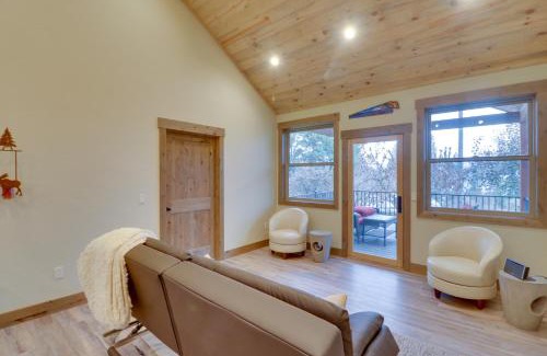 Woods Bay Maison | Bigfork Cottage with Lake Views 5 Mi to Downtown