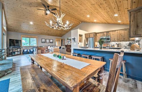 Truckee Maison | Bikes, Grill and Views Luxe Truckee Cabin!