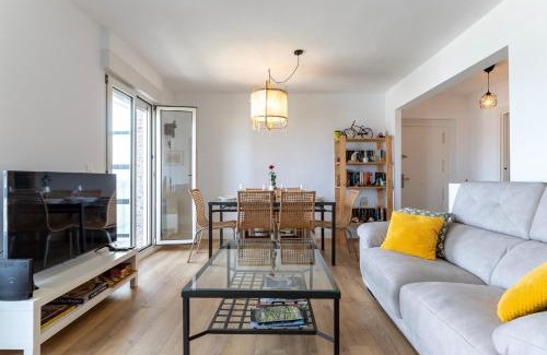 Santurtzi Appartement | Bilbao Port by Aston Rentals