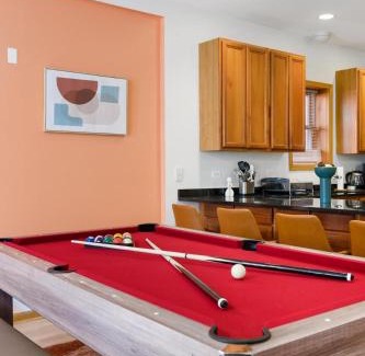 Wicker Park Appartement | Billiards Patio Parking