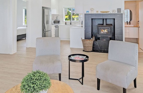 St. Georges Basin Maison | Billyz Basin by Experience Jervis Bay
