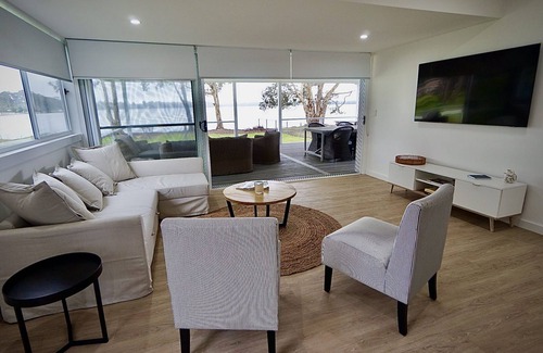 St. Georges Basin Maison | Billyz Basin by Jervis Bay Breaks