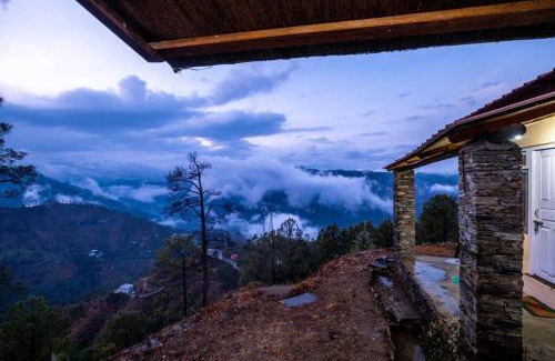 Binsar Appartement | Binsar View Boutique Room l Mountain Hideout