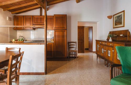 Montorsaio Maison | Bio Agriturismo Corte degli Ulivi