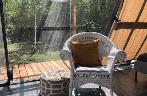 Manitoba Cabine | Birch A-Frame Solar off-grid with Sauna & Pool