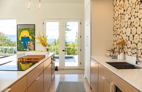 Leeds Maison | Birch & Buck - Stunning Views near Hudson & Hunter