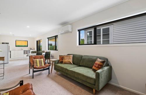 Greytown Maison | Birch Cottage - Greytown Holiday Home