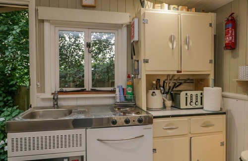 Haverthwaite Cottage | BIRCH, pet friendly, character holiday cottage in Newby Bridge