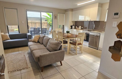Beerwah Appartement | 'Bird of Paradise'@ Sunlight Swan Beerwah sleeps 6