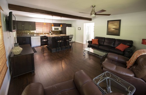 Leamington Cottage | Bird's Nest at Hillman Marsh - Cute cozy cottage