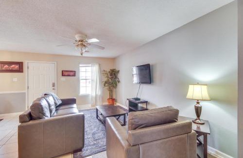Gautier Appartement | Birding, Beaches and More Cozy Gautier Condo