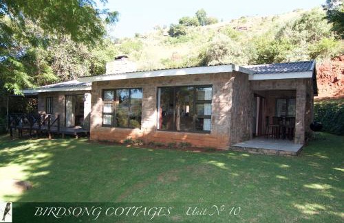 Cathkin Park Maison | Birdsong Cottage No 10 10 Poplar Drive Bergview Estate Cathkin Park