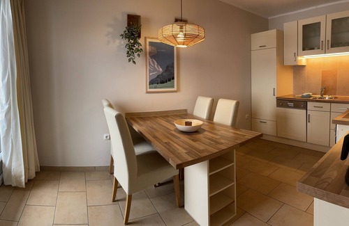 Horn Appartement | Birkeneck 2 (1st floor), castle view dream holiday apartment