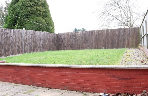 Edgbaston Maison | Birmingham Central 4 Bedroom House with Free Parking and WIFI