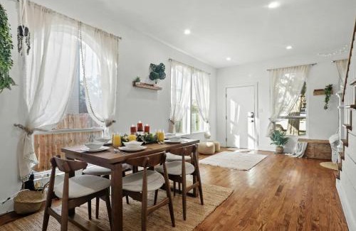 Kessler Maison | Bishop Arts District Boho Cinema House