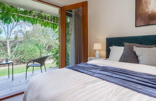 Balnarring Maison | BissBal - Country Homestead Retreat
