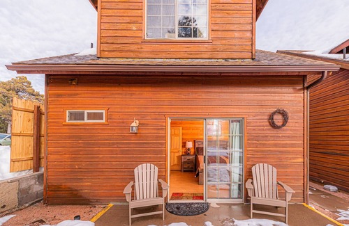 Christopher Creek Cabine | Black Bear Cabin-onsite "bear hunt" & playground, game room, kitchen AC & heat