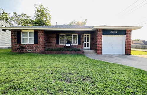 Ponca City Maison | Black Horse Adobe, New Listing, Great Location