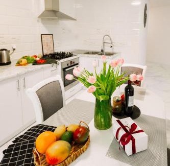 Ternopil Appartement | Black&White Нова стильна квартира на Київській