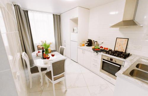 Ternopil Appartement | Black&White Нова стильна квартира на Київській