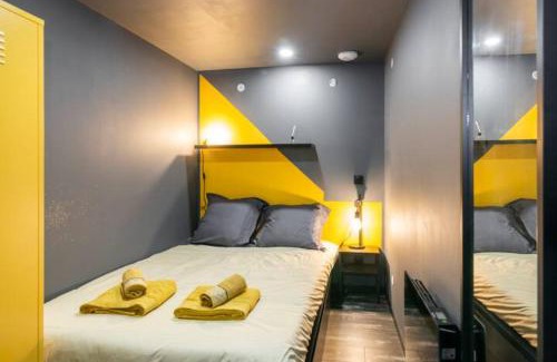 Angouleme Appartement | Black & y'hello T2 : WIFI/PARKING/5' centre-ville