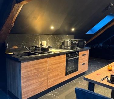 Belfort Appartement | BlackRoom - Balnéo - Ciel étoilé