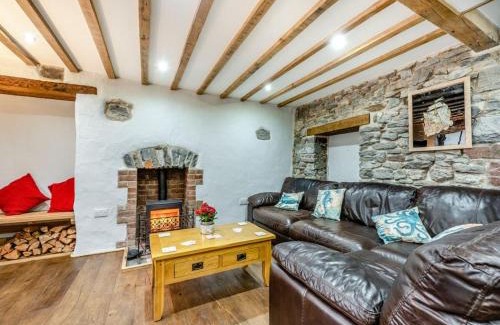 Pembroke Maison | Blacksmiths Cottage