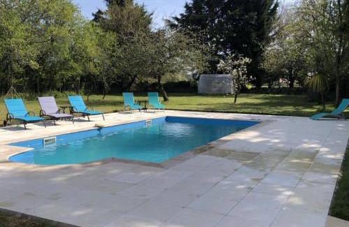 Blanzay Maison | Blacksmiths Cottage in Blanzay - 3 beds