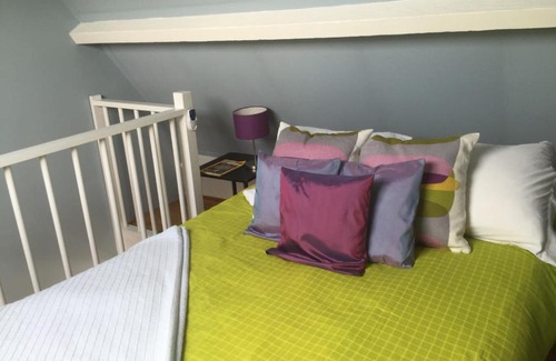Hoofddorppleinbuurt Lit Et Petit-Déjeuner | Blaine's: A B&B and private dining....