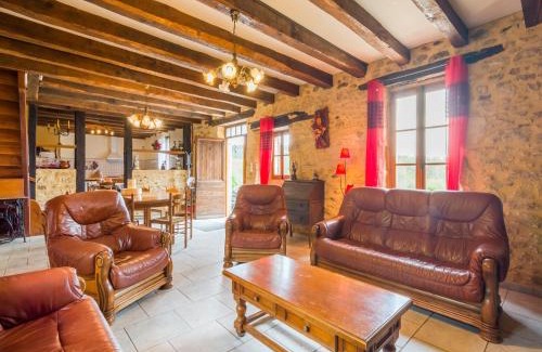 Blanquefort-sur-Briolance Maison | Blanquefort Hill Retreat