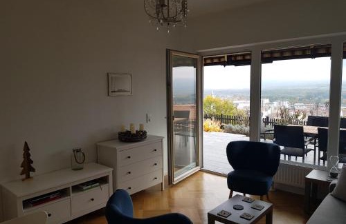 Krems an der Donau Appartement | Blick über Krems mit Terrasse
