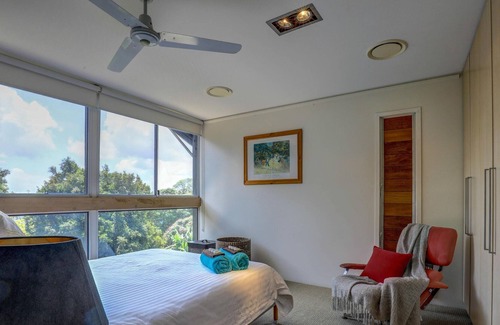Montville Maison | Bliss On Boongala - A Modern, Spacious, Split Level Home With an Outlook to the Coast