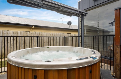 Cowes Maison | Bliss on Sanctuary in Cowes