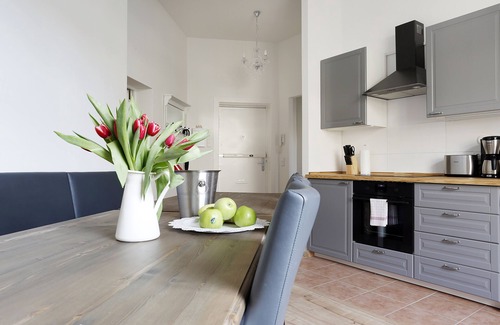 Wilmersdorf Appartement | BLISSE West Berlin typiquement - Grand Apt 5 chambres + 3 salle de bain + 3 balcon