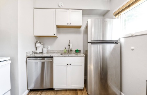 Sharon Heights Maison | Blissful Bungalow