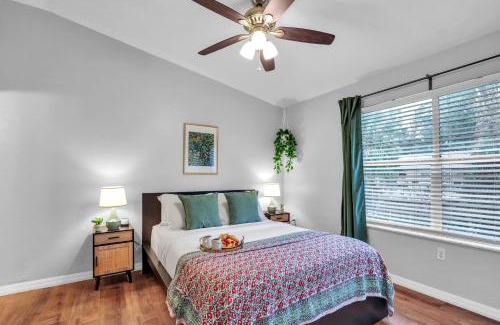 Gainesville Maison | Blissful Haven - Updated & Fully Equipped Condo