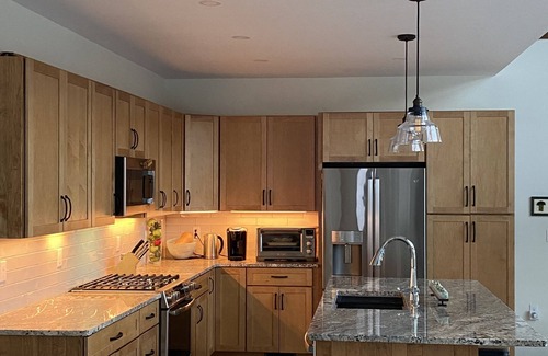 Alton Bay Maison | Blissful lake boating hiking family retreat peaceful Winni Escapes