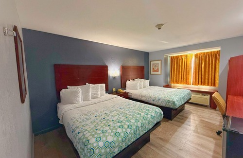 Northwood Hôtel | BlissPoint Inn & Suites