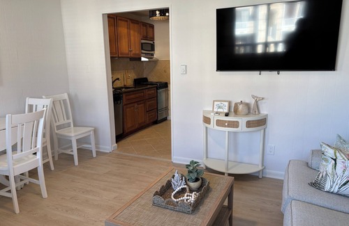 South End Copropriété | Block from the beach, Sleeps 4/5, family friendly condo in enchanting Ocean City
