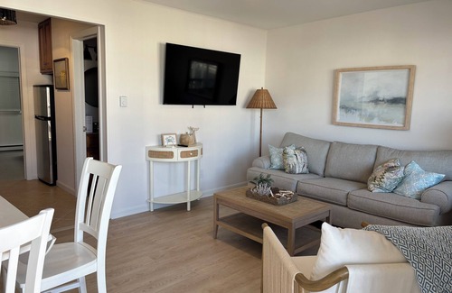 South End Copropriété | Block from the beach, Sleeps 4/5, family friendly condo in enchanting Ocean City