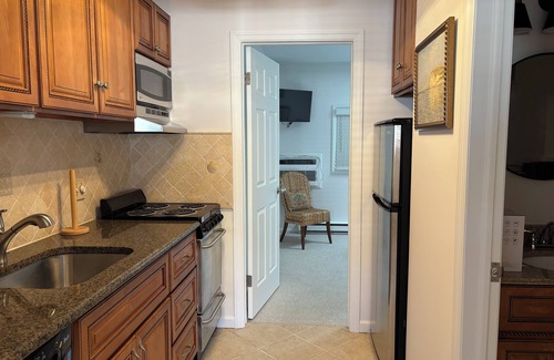South End Copropriété | Block from the beach, Sleeps 4/5, family friendly condo in enchanting Ocean City