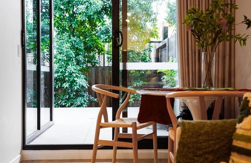 Carnegie Appartement | Bloom - Urban Luxurious Apt in Carnegie with parking